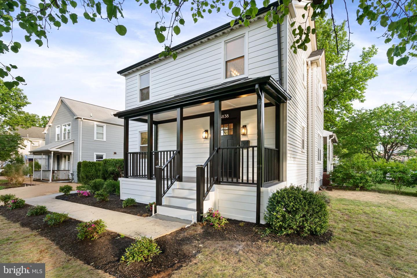 3838 13TH ST N, ARLINGTON, Virginia 22201, 3 Bedrooms Bedrooms, ,2 BathroomsBathrooms,Residential,For sale,3838 13TH ST N,VAAR2056298 MLS # VAAR2056298
