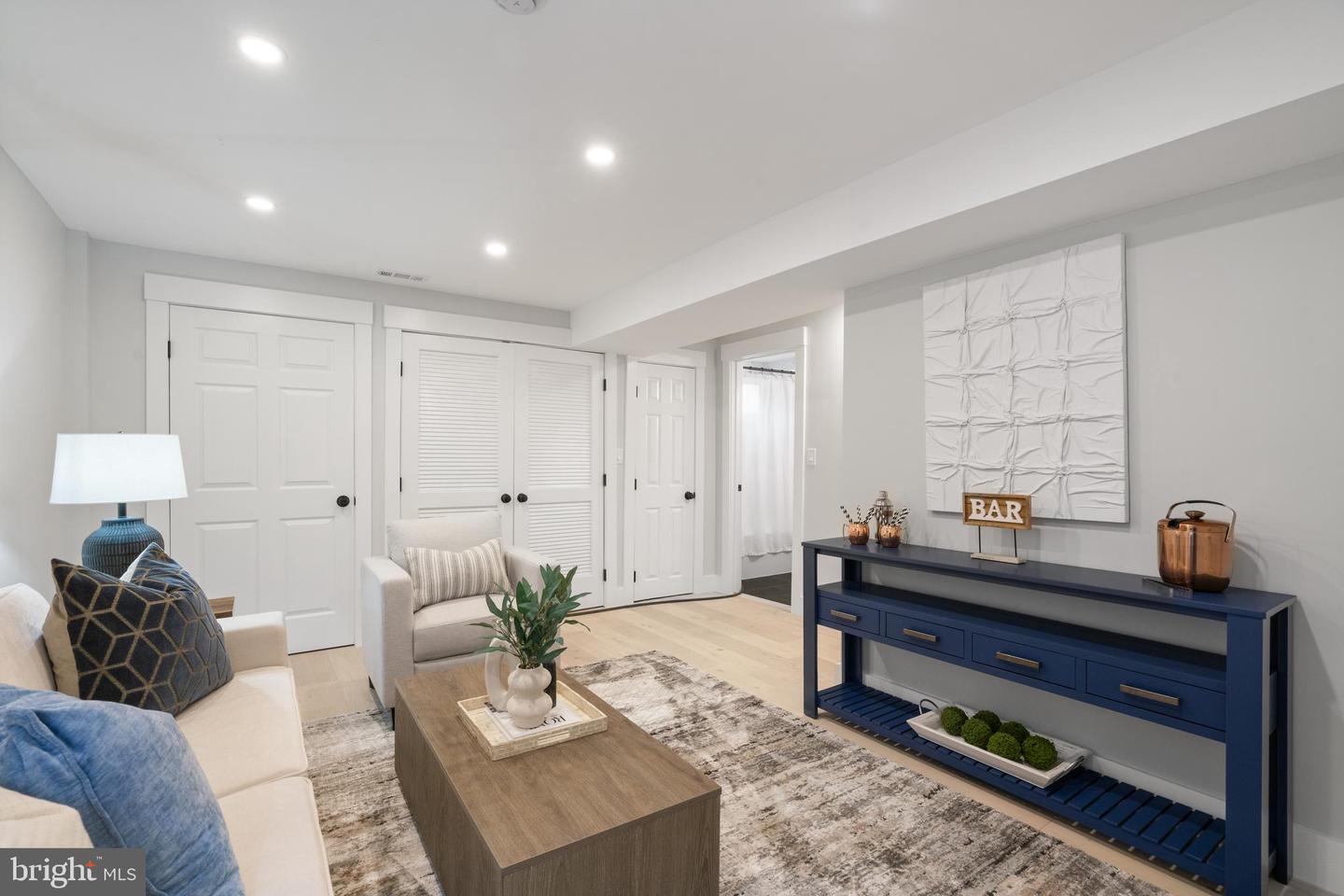 3838 13TH ST N, ARLINGTON, Virginia 22201, 3 Bedrooms Bedrooms, ,2 BathroomsBathrooms,Residential,For sale,3838 13TH ST N,VAAR2056298 MLS # VAAR2056298