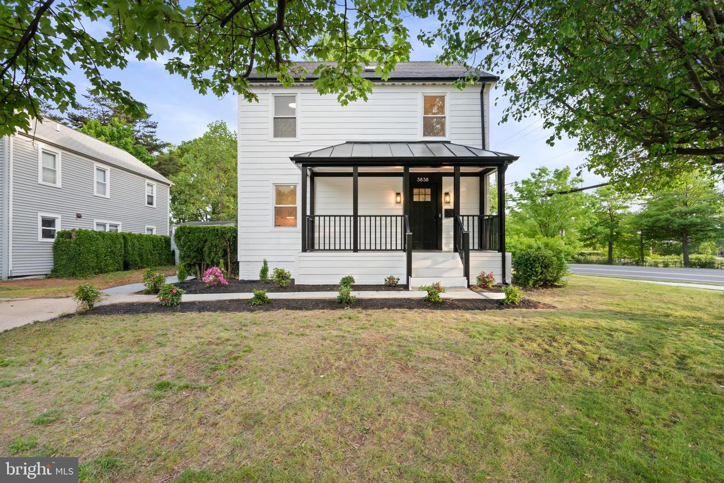 3838 13TH ST N, ARLINGTON, Virginia 22201, 3 Bedrooms Bedrooms, ,2 BathroomsBathrooms,Residential,For sale,3838 13TH ST N,VAAR2056298 MLS # VAAR2056298