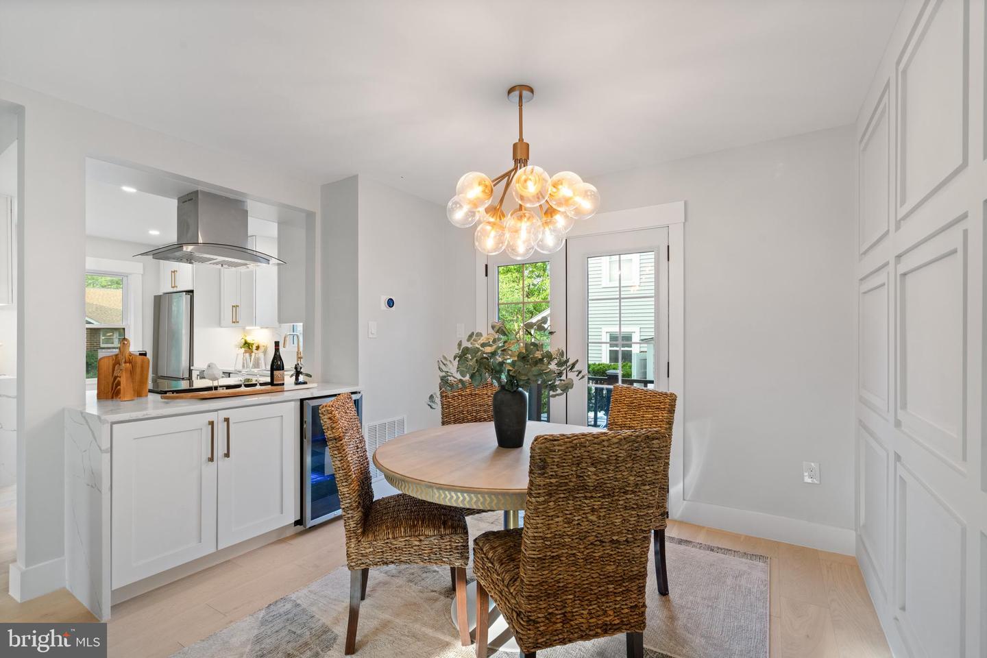 3838 13TH ST N, ARLINGTON, Virginia 22201, 3 Bedrooms Bedrooms, ,2 BathroomsBathrooms,Residential,For sale,3838 13TH ST N,VAAR2056298 MLS # VAAR2056298