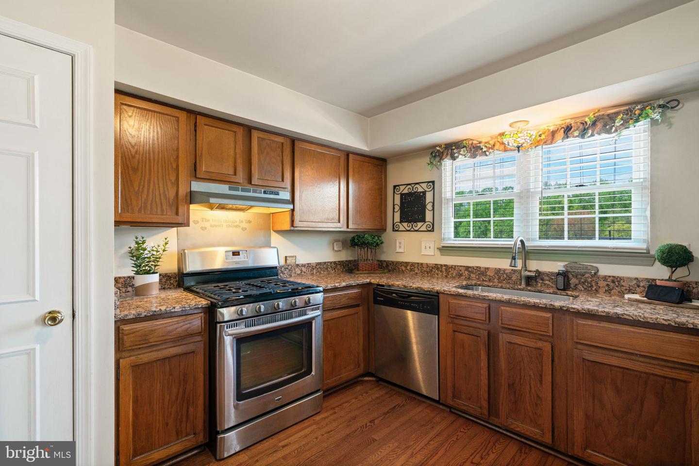12286 DAPPLE GRAY CT, WOODBRIDGE, Virginia 22192, 3 Bedrooms Bedrooms, ,3 BathroomsBathrooms,Residential,For sale,12286 DAPPLE GRAY CT,VAPW2092476 MLS # VAPW2092476