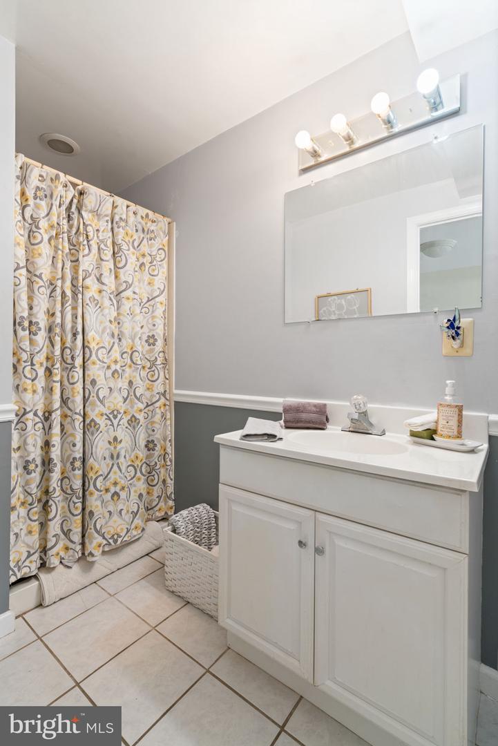 12286 DAPPLE GRAY CT, WOODBRIDGE, Virginia 22192, 3 Bedrooms Bedrooms, ,3 BathroomsBathrooms,Residential,For sale,12286 DAPPLE GRAY CT,VAPW2092476 MLS # VAPW2092476