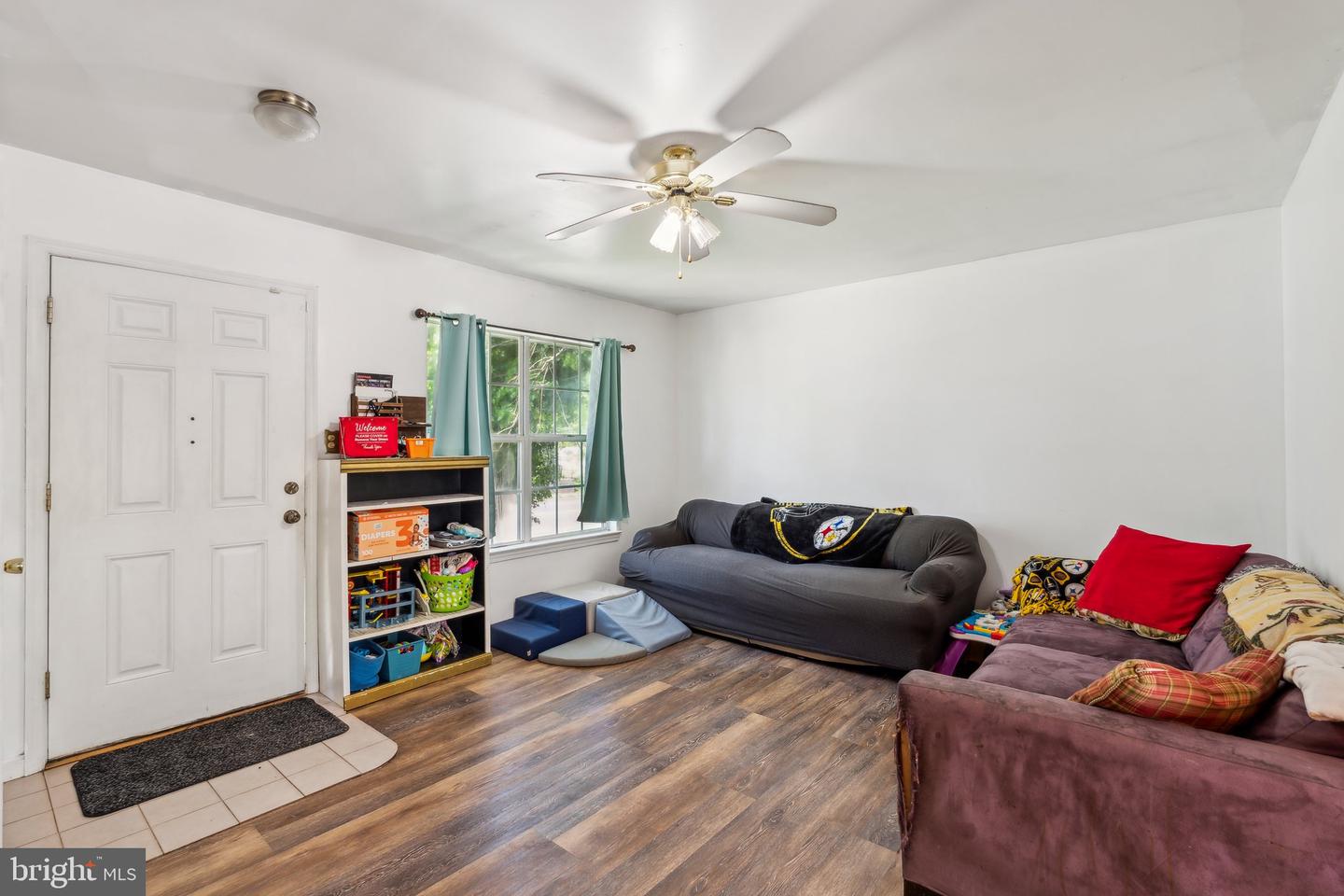246 MANASSAS DR, MANASSAS PARK, Virginia 20111, 3 Bedrooms Bedrooms, ,2 BathroomsBathrooms,Residential,For sale,246 MANASSAS DR,VAMP2002990 MLS # VAMP2002990