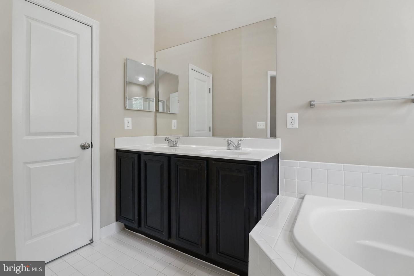 11870 BENTON LAKE RD, BRISTOW, Virginia 20136, 3 Bedrooms Bedrooms, ,2 BathroomsBathrooms,Residential,For sale,11870 BENTON LAKE RD,VAPW2092410 MLS # VAPW2092410