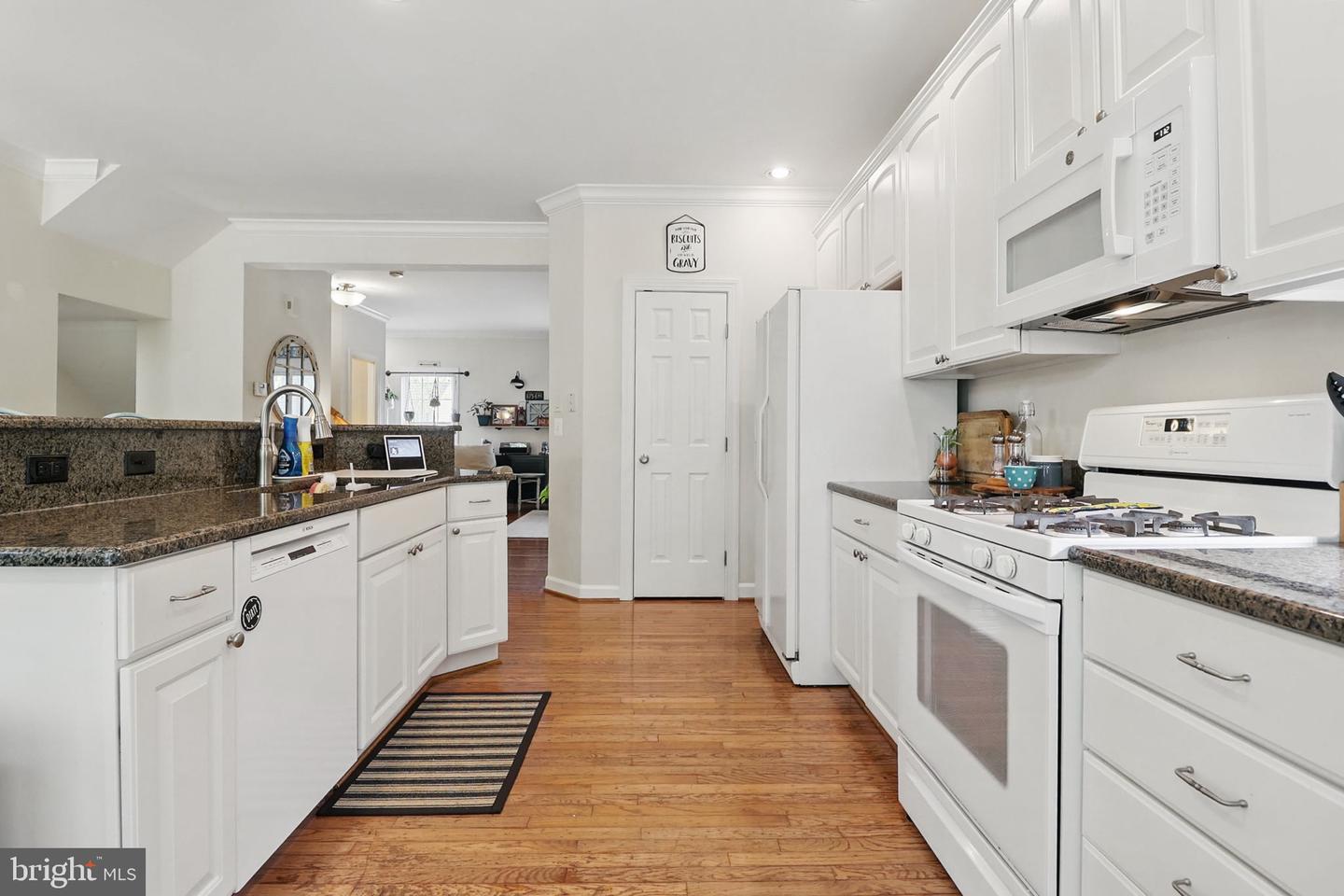 14439 FOWLERS MILL DR, GAINESVILLE, Virginia 20155, 3 Bedrooms Bedrooms, ,3 BathroomsBathrooms,Residential,For sale,14439 FOWLERS MILL DR,VAPW2092414 MLS # VAPW2092414
