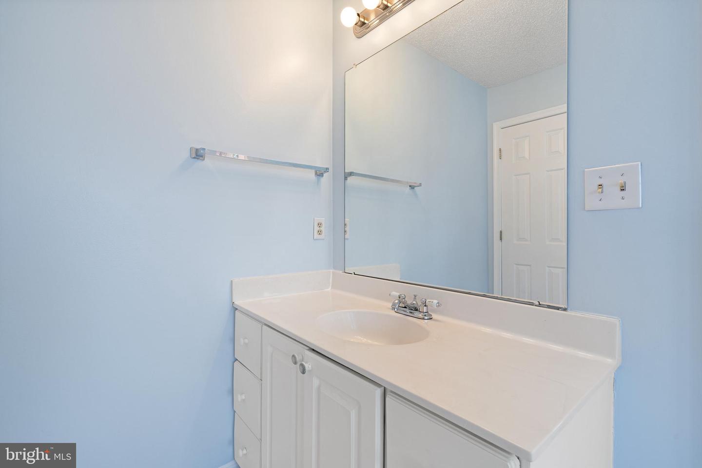 211 BARRIE PL, FREDERICKSBURG, Virginia 22405, 4 Bedrooms Bedrooms, ,3 BathroomsBathrooms,Residential,For sale,211 BARRIE PL,VAST2038034 MLS # VAST2038034