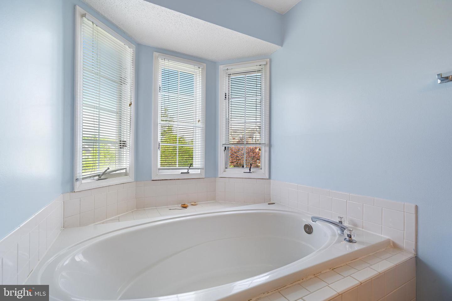 211 BARRIE PL, FREDERICKSBURG, Virginia 22405, 4 Bedrooms Bedrooms, ,3 BathroomsBathrooms,Residential,For sale,211 BARRIE PL,VAST2038034 MLS # VAST2038034