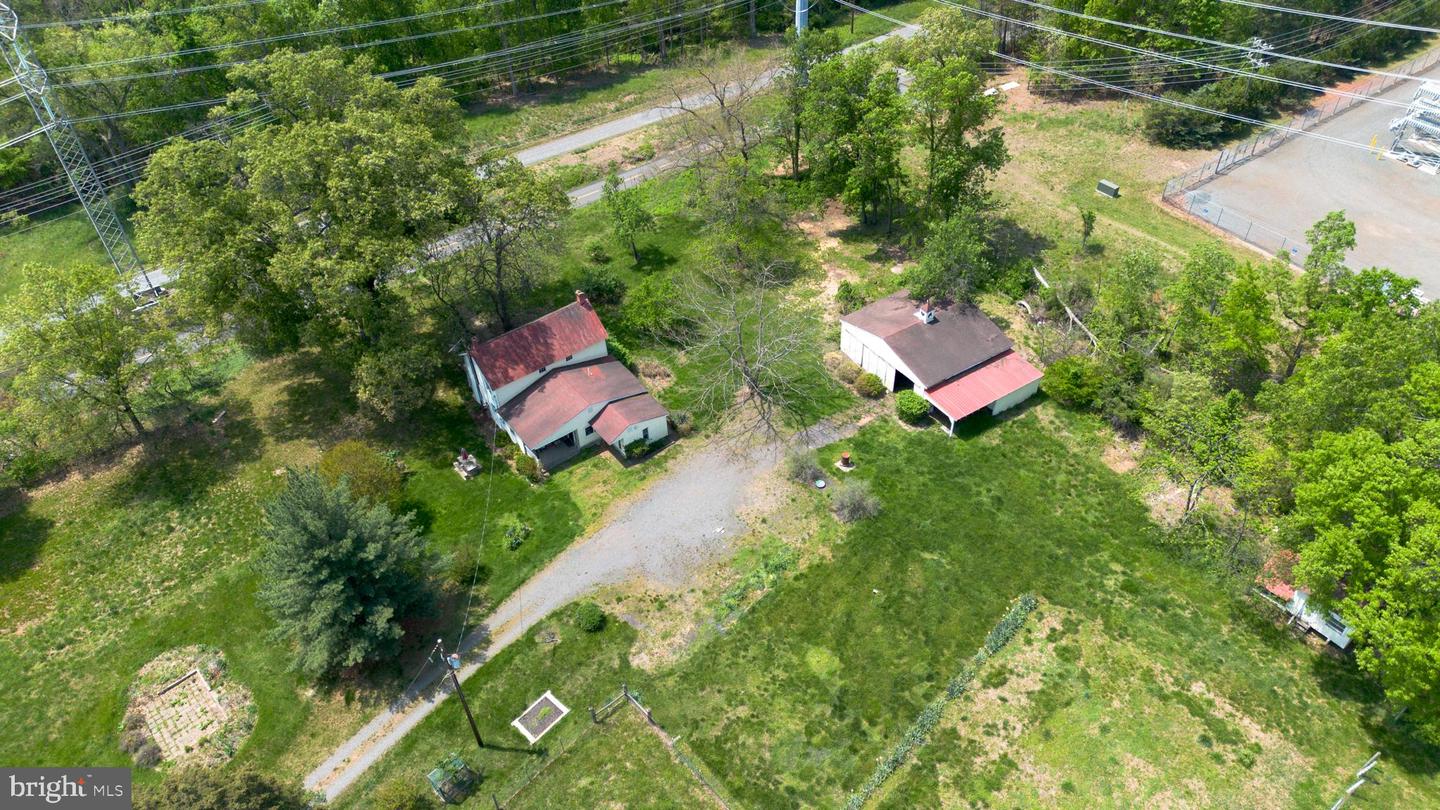 43537 GRAVES LN, ASHBURN, Virginia 20147, 3 Bedrooms Bedrooms, ,1 BathroomBathrooms,Residential,For sale,43537 GRAVES LN,VALO2094502 MLS # VALO2094502