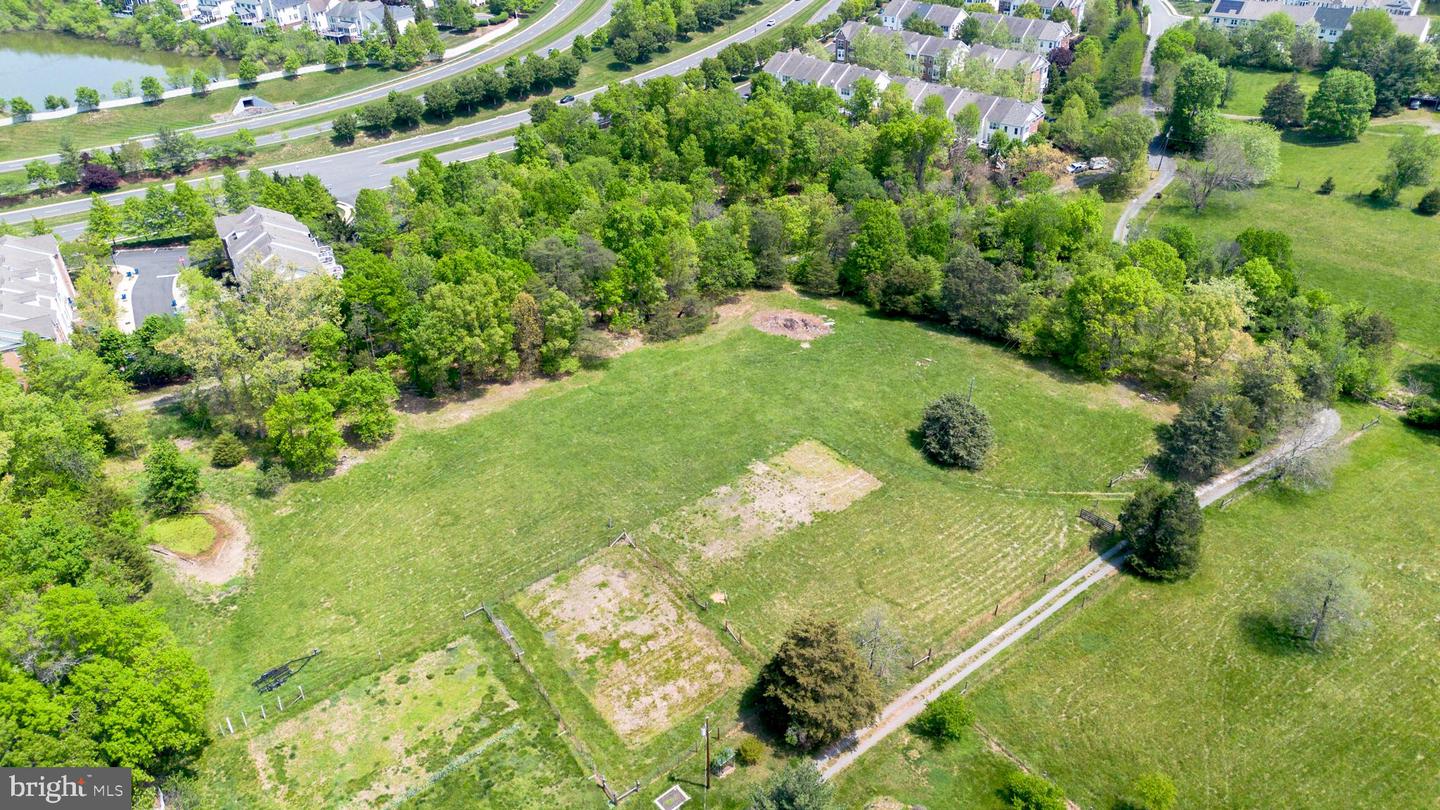 43537 GRAVES LN, ASHBURN, Virginia 20147, 3 Bedrooms Bedrooms, ,1 BathroomBathrooms,Residential,For sale,43537 GRAVES LN,VALO2094502 MLS # VALO2094502