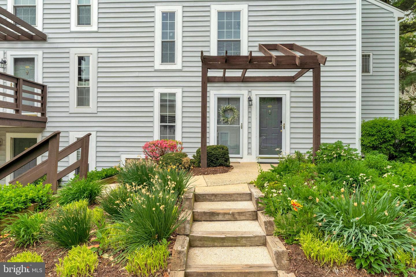 10006 OAKTON TERRACE RD, OAKTON, Virginia 22124, 1 Bedroom Bedrooms, ,1 BathroomBathrooms,Residential,For sale,10006 OAKTON TERRACE RD,VAFX2235846 MLS # VAFX2235846