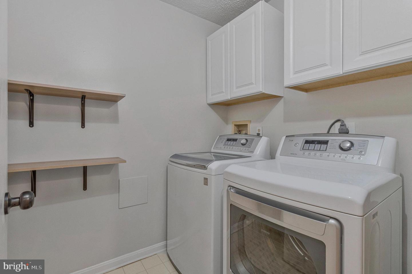 10006 OAKTON TERRACE RD, OAKTON, Virginia 22124, 1 Bedroom Bedrooms, ,1 BathroomBathrooms,Residential,For sale,10006 OAKTON TERRACE RD,VAFX2235846 MLS # VAFX2235846