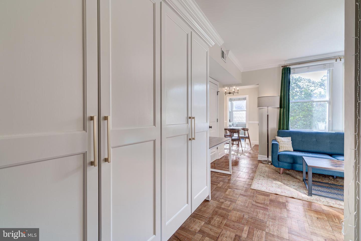 719 S SAINT ASAPH ST #208, ALEXANDRIA, Virginia 22314, 1 Bedroom Bedrooms, ,1 BathroomBathrooms,Residential,For sale,719 S SAINT ASAPH ST #208,VAAX2044436 MLS # VAAX2044436