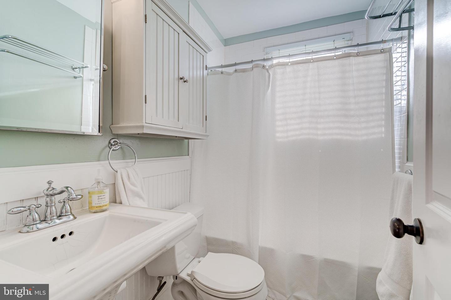 719 S SAINT ASAPH ST #208, ALEXANDRIA, Virginia 22314, 1 Bedroom Bedrooms, ,1 BathroomBathrooms,Residential,For sale,719 S SAINT ASAPH ST #208,VAAX2044436 MLS # VAAX2044436