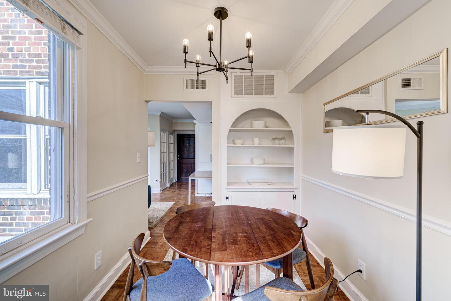 719 S SAINT ASAPH ST #208, ALEXANDRIA, Virginia 22314, 1 Bedroom Bedrooms, ,1 BathroomBathrooms,Residential,For sale,719 S SAINT ASAPH ST #208,VAAX2044436 MLS # VAAX2044436