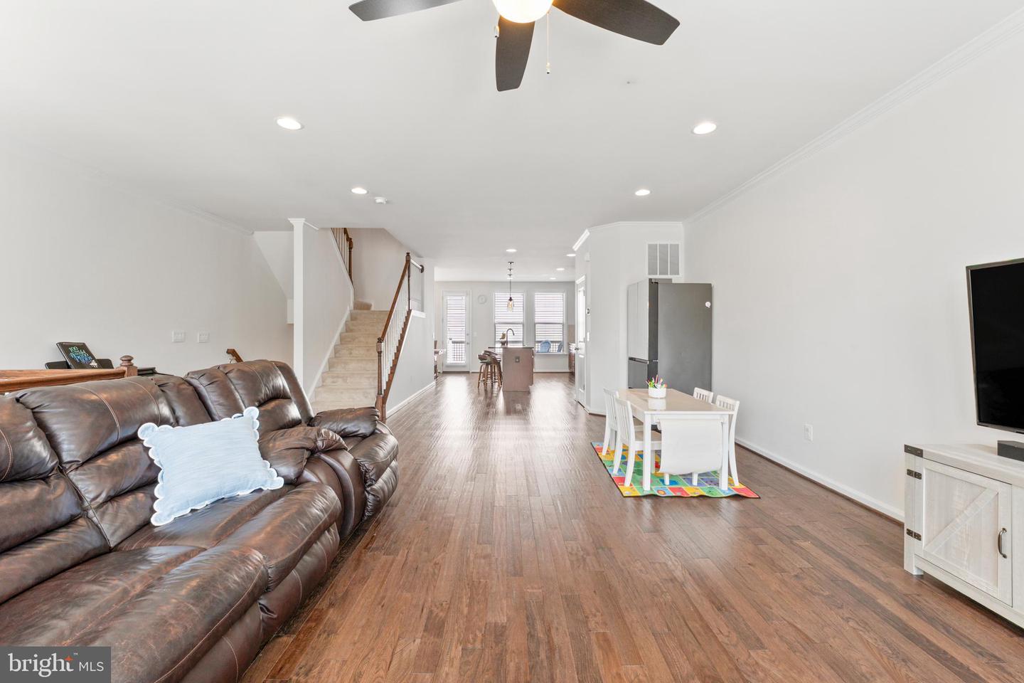 42344 ALDER FOREST TER, STERLING, Virginia 20166, 3 Bedrooms Bedrooms, ,2 BathroomsBathrooms,Residential,For sale,42344 ALDER FOREST TER,VALO2094454 MLS # VALO2094454
