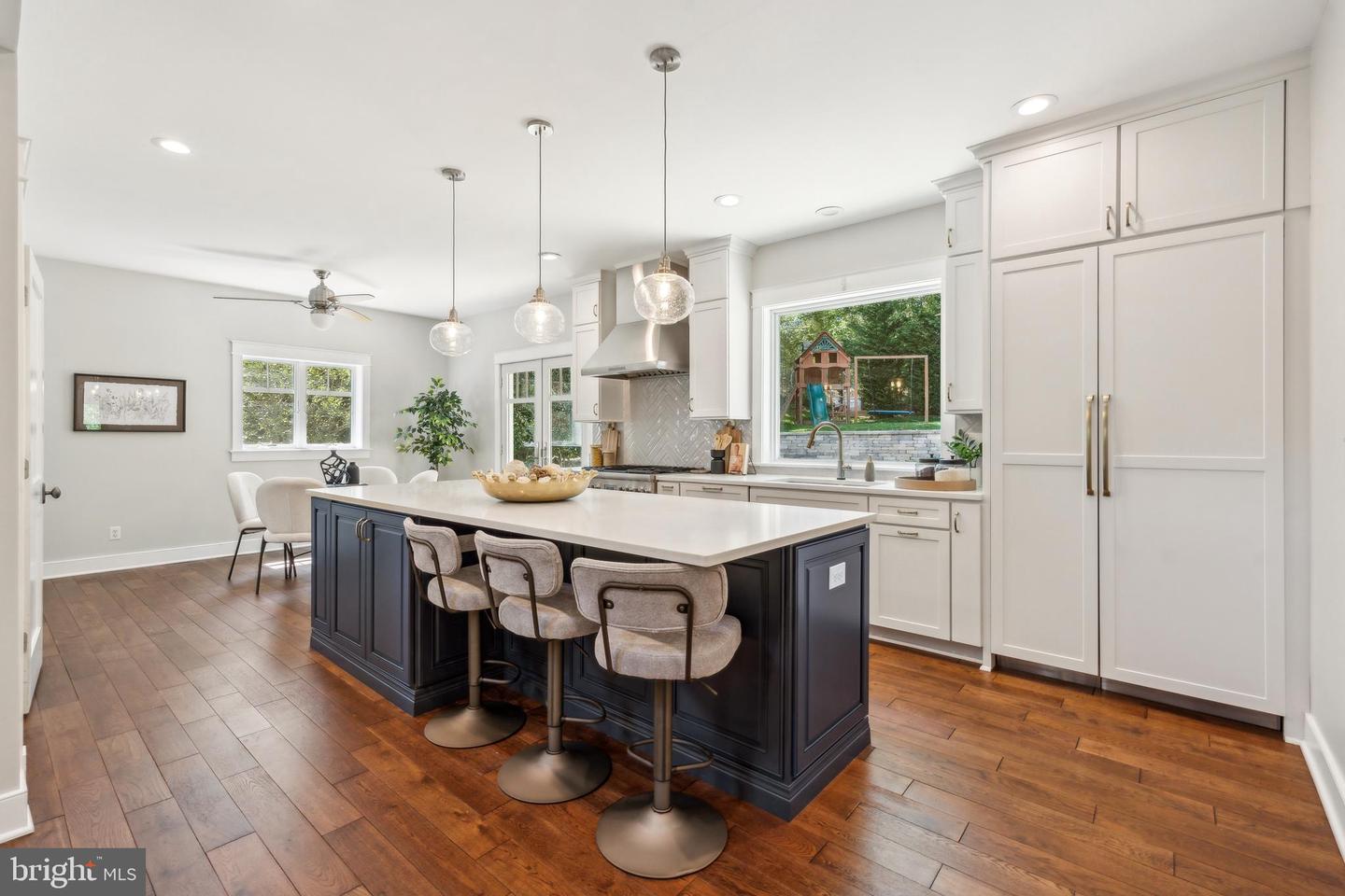 4231 31ST ST N, ARLINGTON, Virginia 22207, 4 Bedrooms Bedrooms, ,3 BathroomsBathrooms,Residential,For sale,4231 31ST ST N,VAAR2056366 MLS # VAAR2056366