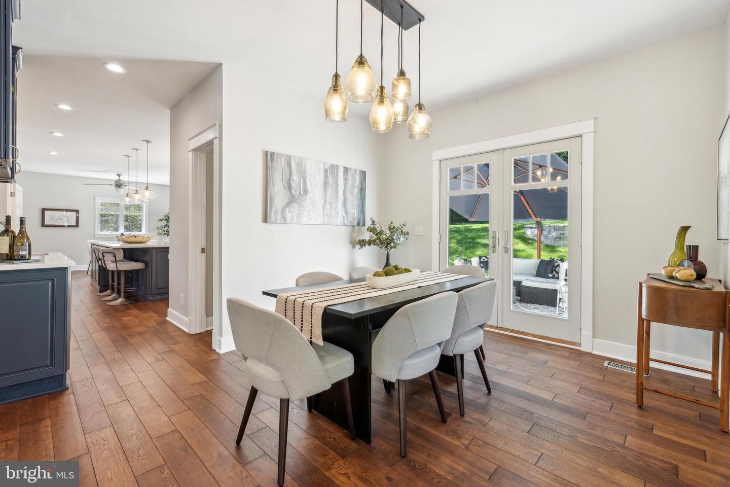 4231 31ST ST N, ARLINGTON, Virginia 22207, 4 Bedrooms Bedrooms, ,3 BathroomsBathrooms,Residential,For sale,4231 31ST ST N,VAAR2056366 MLS # VAAR2056366