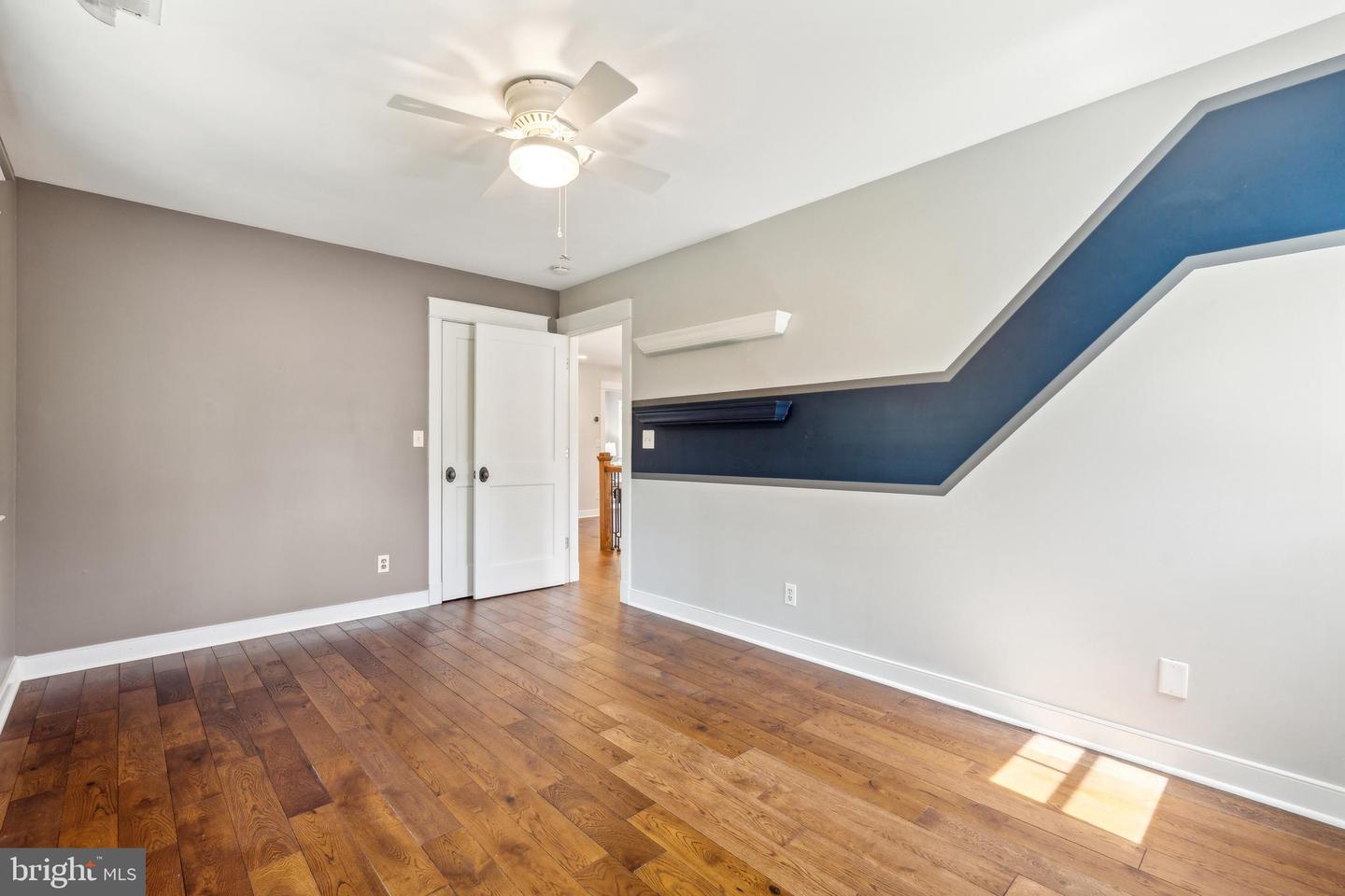 4231 31ST ST N, ARLINGTON, Virginia 22207, 4 Bedrooms Bedrooms, ,3 BathroomsBathrooms,Residential,For sale,4231 31ST ST N,VAAR2056366 MLS # VAAR2056366