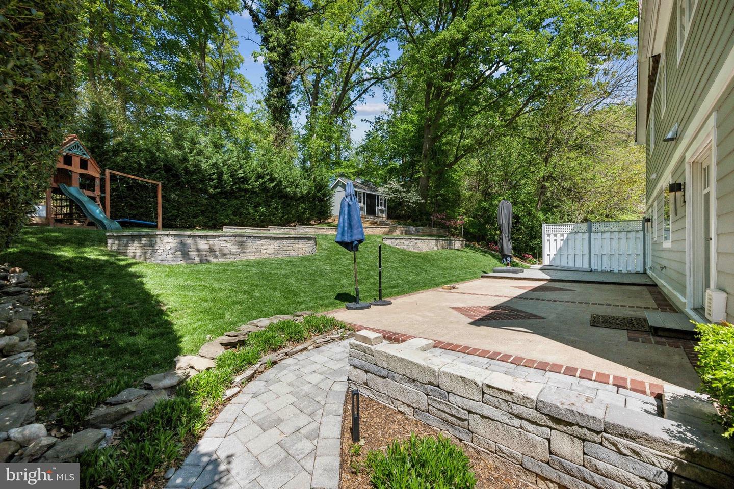 4231 31ST ST N, ARLINGTON, Virginia 22207, 4 Bedrooms Bedrooms, ,3 BathroomsBathrooms,Residential,For sale,4231 31ST ST N,VAAR2056366 MLS # VAAR2056366