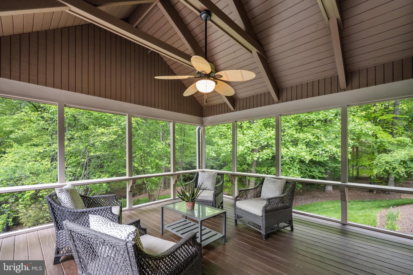 6530 HEATHER BROOK CT, MCLEAN, Virginia 22101, 6 Bedrooms Bedrooms, ,3 BathroomsBathrooms,Residential,For sale,6530 HEATHER BROOK CT,VAFX2235942 MLS # VAFX2235942