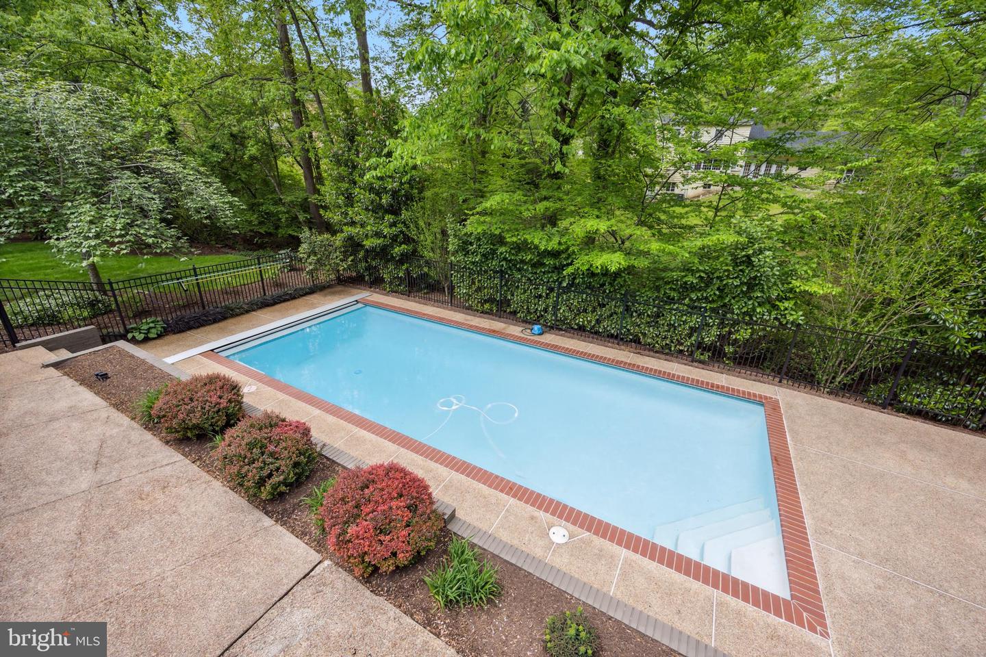 6530 HEATHER BROOK CT, MCLEAN, Virginia 22101, 6 Bedrooms Bedrooms, ,3 BathroomsBathrooms,Residential,For sale,6530 HEATHER BROOK CT,VAFX2235942 MLS # VAFX2235942