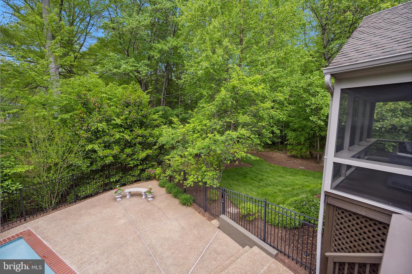 6530 HEATHER BROOK CT, MCLEAN, Virginia 22101, 6 Bedrooms Bedrooms, ,3 BathroomsBathrooms,Residential,For sale,6530 HEATHER BROOK CT,VAFX2235942 MLS # VAFX2235942