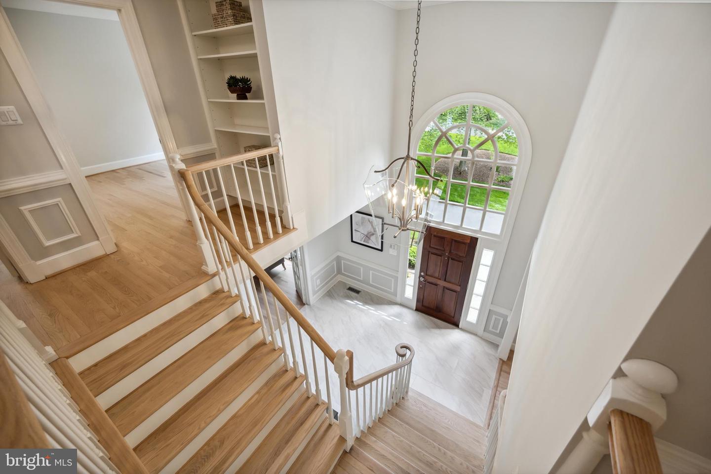 6530 HEATHER BROOK CT, MCLEAN, Virginia 22101, 6 Bedrooms Bedrooms, ,3 BathroomsBathrooms,Residential,For sale,6530 HEATHER BROOK CT,VAFX2235942 MLS # VAFX2235942