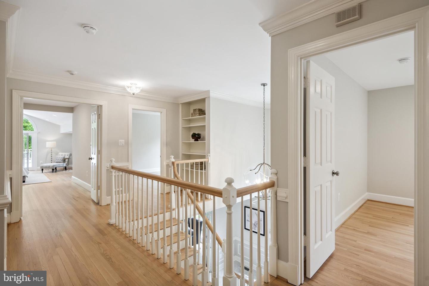 6530 HEATHER BROOK CT, MCLEAN, Virginia 22101, 6 Bedrooms Bedrooms, ,3 BathroomsBathrooms,Residential,For sale,6530 HEATHER BROOK CT,VAFX2235942 MLS # VAFX2235942
