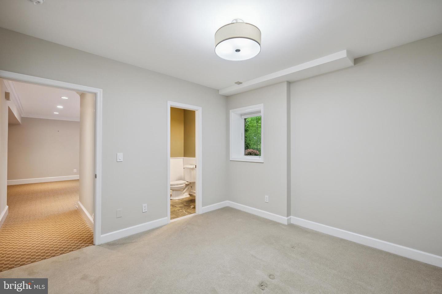 6530 HEATHER BROOK CT, MCLEAN, Virginia 22101, 6 Bedrooms Bedrooms, ,3 BathroomsBathrooms,Residential,For sale,6530 HEATHER BROOK CT,VAFX2235942 MLS # VAFX2235942