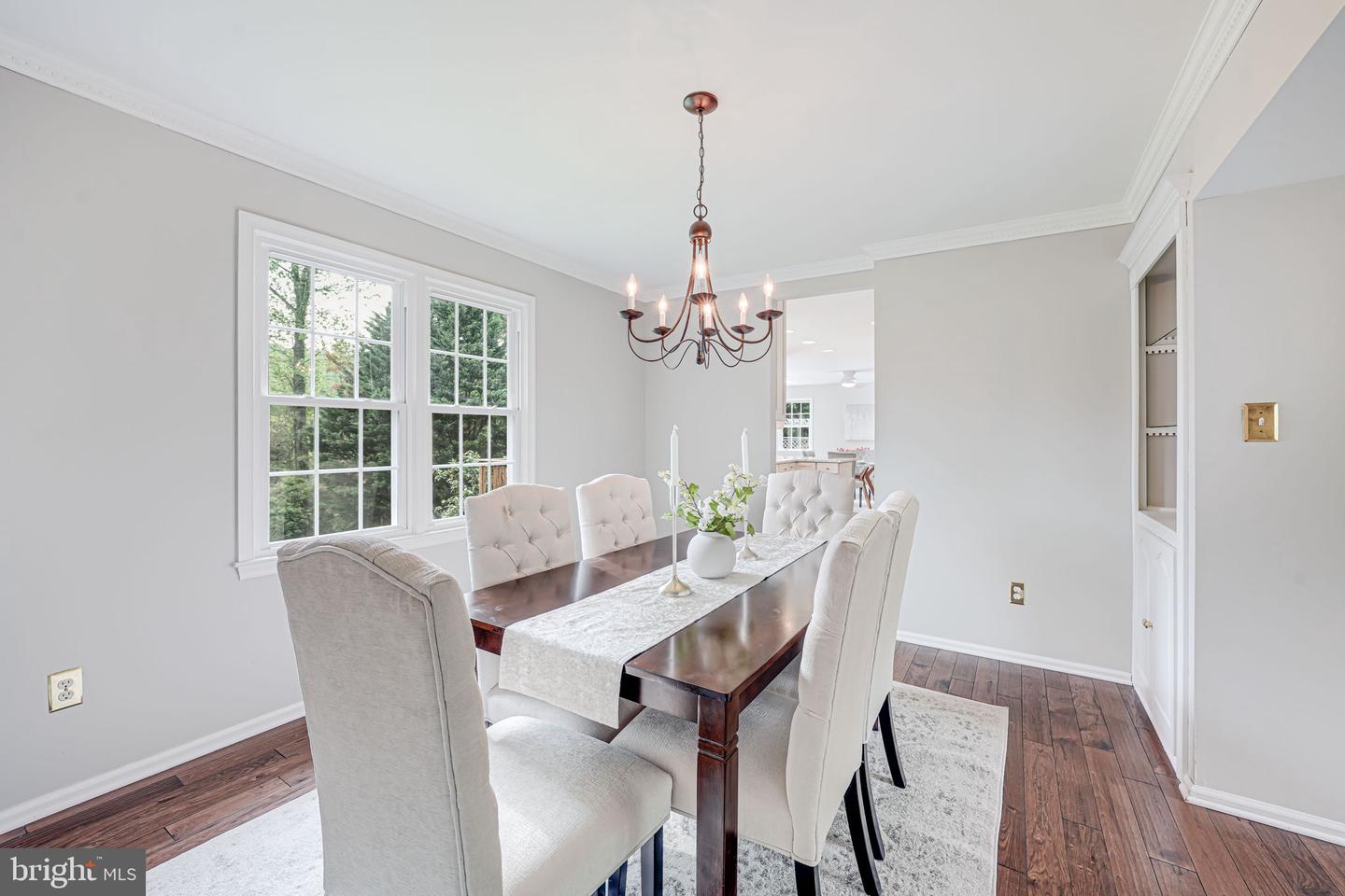9808 KOHOUTEK CT, VIENNA, Virginia 22182, 4 Bedrooms Bedrooms, ,3 BathroomsBathrooms,Residential,For sale,9808 KOHOUTEK CT,VAFX2235778 MLS # VAFX2235778