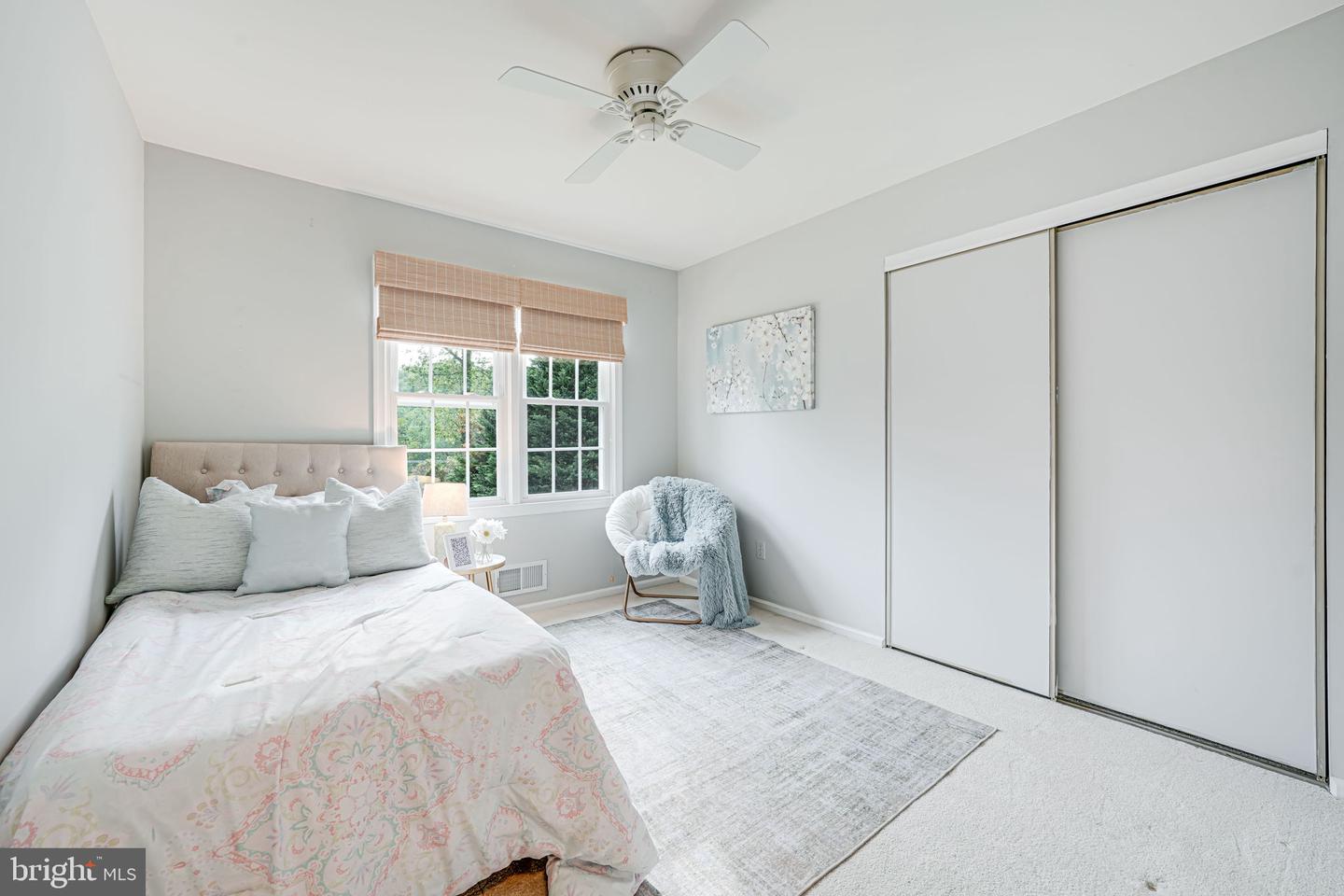 9808 KOHOUTEK CT, VIENNA, Virginia 22182, 4 Bedrooms Bedrooms, ,3 BathroomsBathrooms,Residential,For sale,9808 KOHOUTEK CT,VAFX2235778 MLS # VAFX2235778