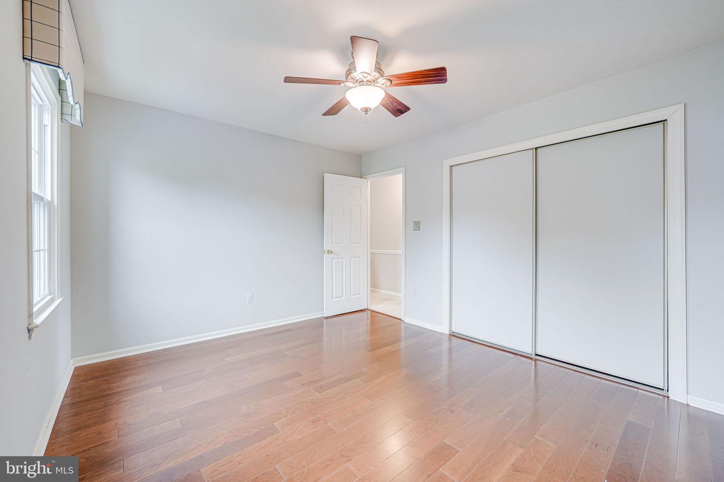 9808 KOHOUTEK CT, VIENNA, Virginia 22182, 4 Bedrooms Bedrooms, ,3 BathroomsBathrooms,Residential,For sale,9808 KOHOUTEK CT,VAFX2235778 MLS # VAFX2235778