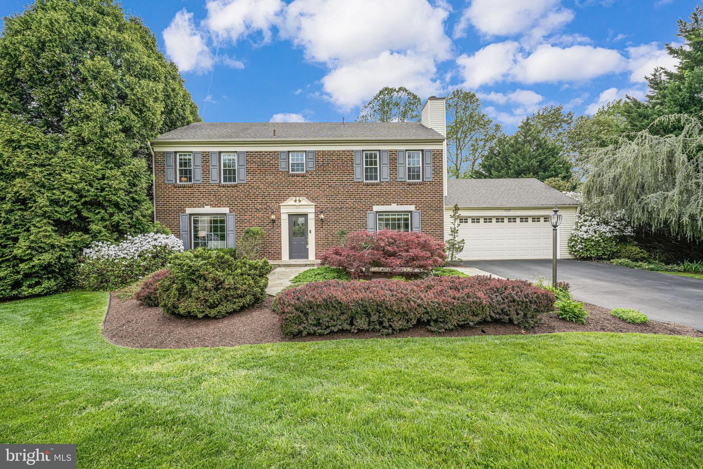 9808 KOHOUTEK CT, VIENNA, Virginia 22182, 4 Bedrooms Bedrooms, ,3 BathroomsBathrooms,Residential,For sale,9808 KOHOUTEK CT,VAFX2235778 MLS # VAFX2235778