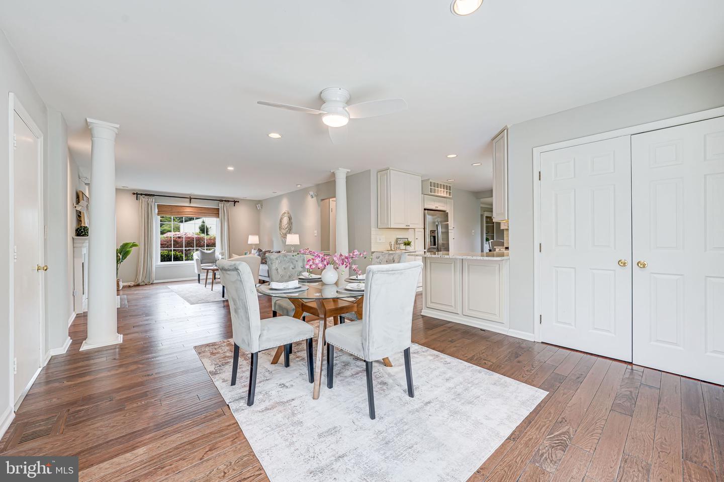 9808 KOHOUTEK CT, VIENNA, Virginia 22182, 4 Bedrooms Bedrooms, ,3 BathroomsBathrooms,Residential,For sale,9808 KOHOUTEK CT,VAFX2235778 MLS # VAFX2235778