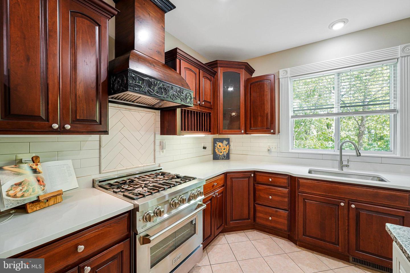 520 CLAGETT ST SW, LEESBURG, Virginia 20175, 4 Bedrooms Bedrooms, ,3 BathroomsBathrooms,Residential,For sale,520 CLAGETT ST SW,VALO2094560 MLS # VALO2094560