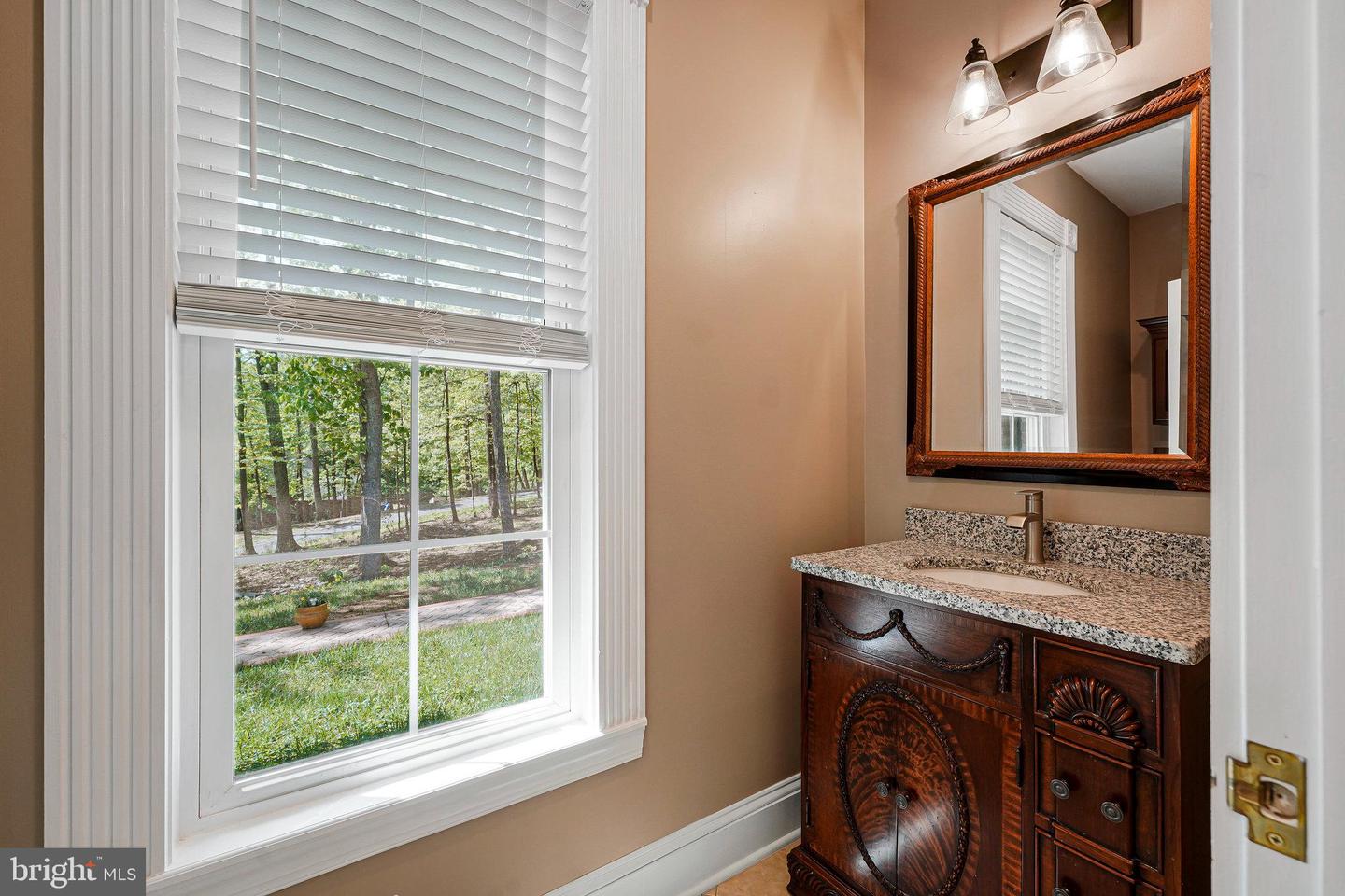 520 CLAGETT ST SW, LEESBURG, Virginia 20175, 4 Bedrooms Bedrooms, ,3 BathroomsBathrooms,Residential,For sale,520 CLAGETT ST SW,VALO2094560 MLS # VALO2094560