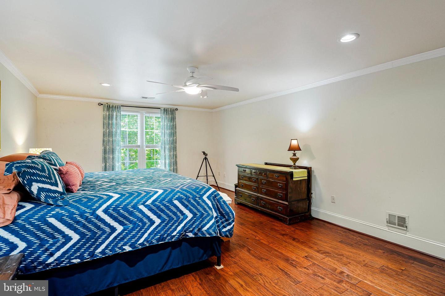 520 CLAGETT ST SW, LEESBURG, Virginia 20175, 4 Bedrooms Bedrooms, ,3 BathroomsBathrooms,Residential,For sale,520 CLAGETT ST SW,VALO2094560 MLS # VALO2094560