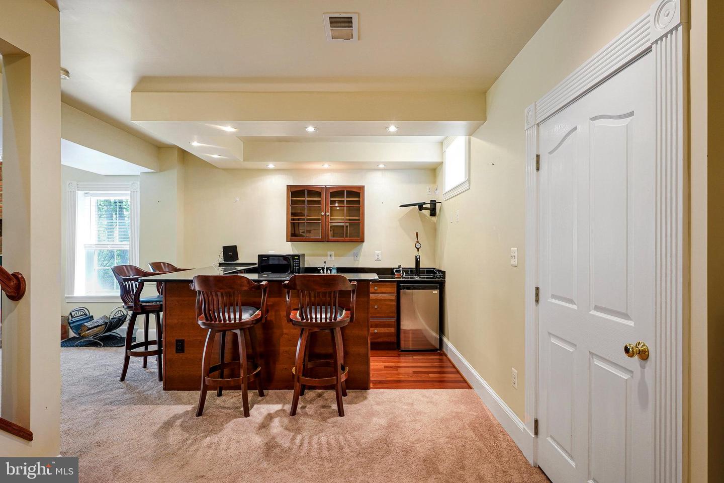 520 CLAGETT ST SW, LEESBURG, Virginia 20175, 4 Bedrooms Bedrooms, ,3 BathroomsBathrooms,Residential,For sale,520 CLAGETT ST SW,VALO2094560 MLS # VALO2094560