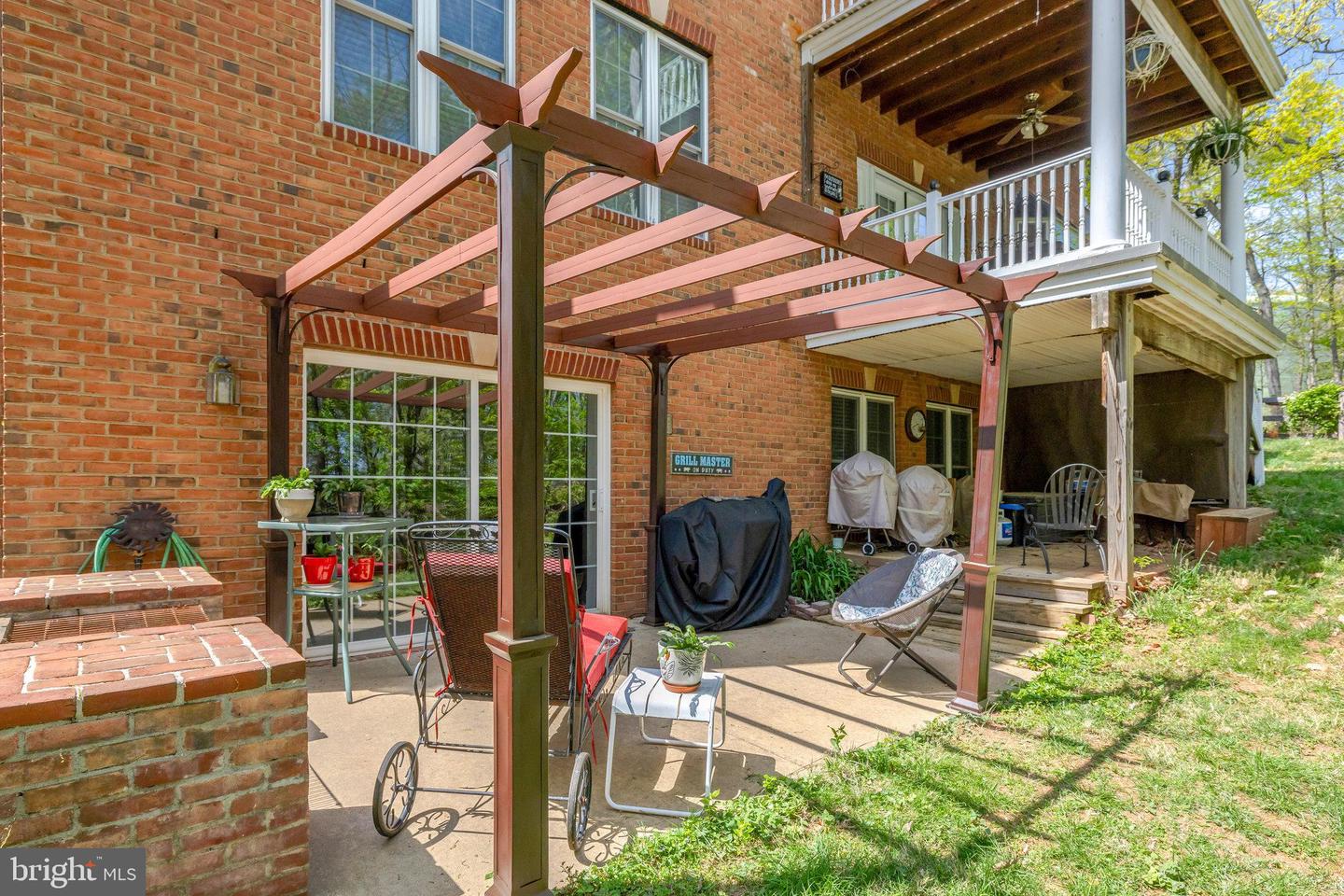 520 CLAGETT ST SW, LEESBURG, Virginia 20175, 4 Bedrooms Bedrooms, ,3 BathroomsBathrooms,Residential,For sale,520 CLAGETT ST SW,VALO2094560 MLS # VALO2094560