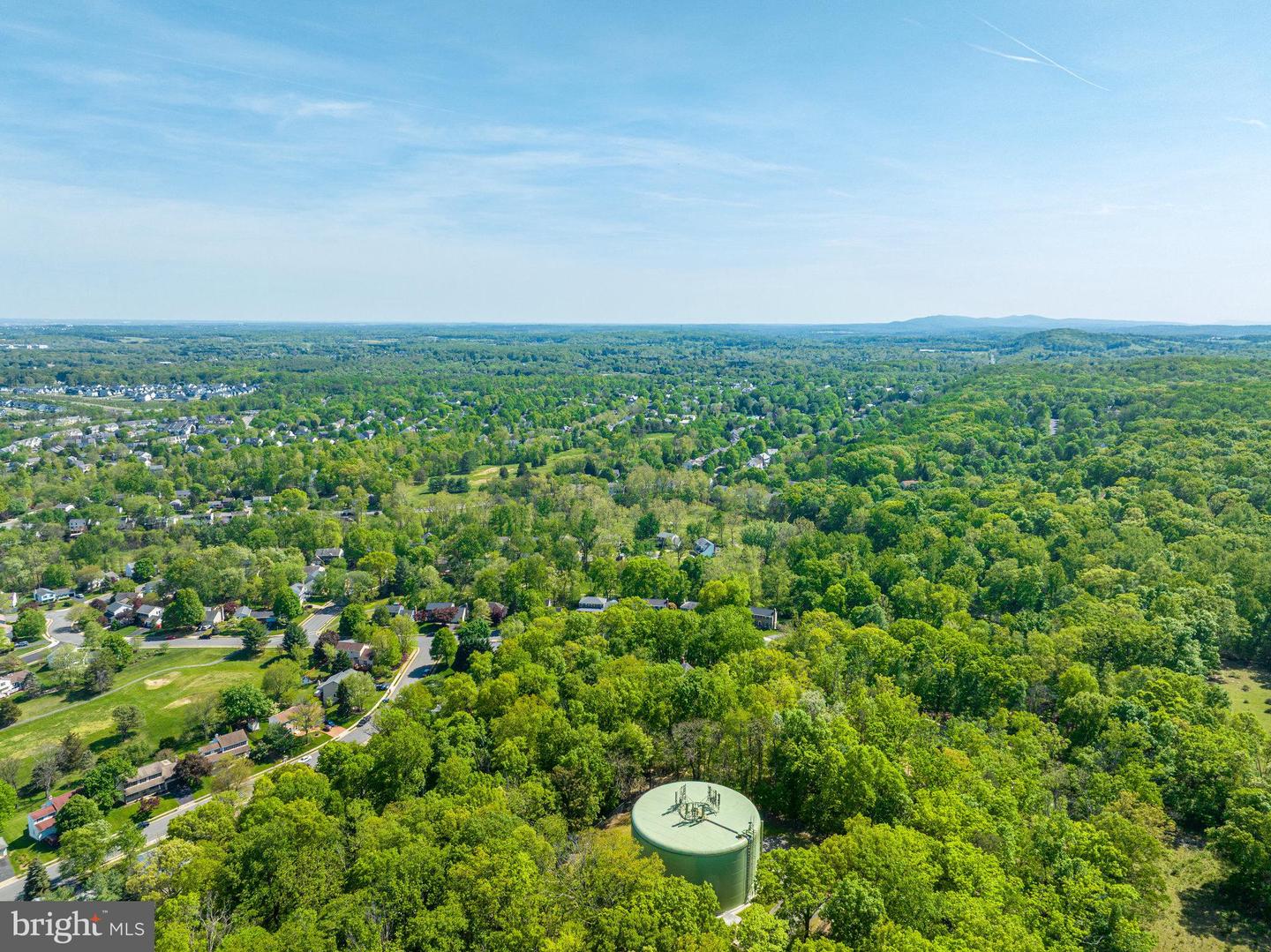520 CLAGETT ST SW, LEESBURG, Virginia 20175, 4 Bedrooms Bedrooms, ,3 BathroomsBathrooms,Residential,For sale,520 CLAGETT ST SW,VALO2094560 MLS # VALO2094560