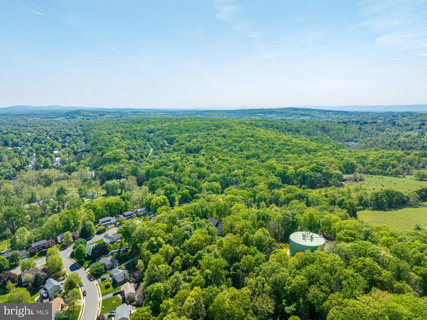 520 CLAGETT ST SW, LEESBURG, Virginia 20175, 4 Bedrooms Bedrooms, ,3 BathroomsBathrooms,Residential,For sale,520 CLAGETT ST SW,VALO2094560 MLS # VALO2094560