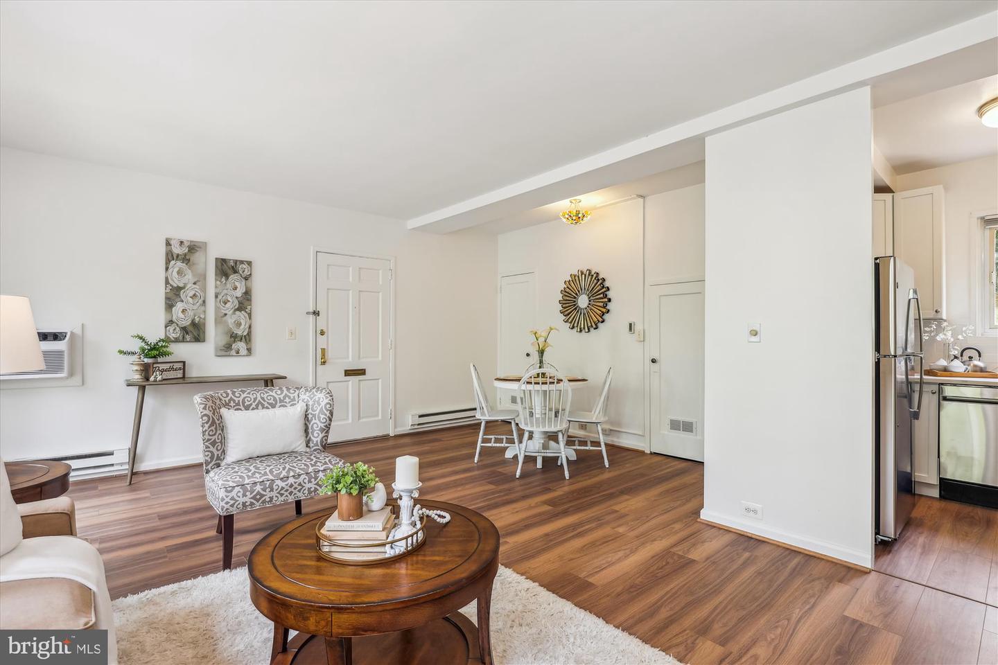 3733 GUNSTON RD, ALEXANDRIA, Virginia 22302, 2 Bedrooms Bedrooms, ,1 BathroomBathrooms,Residential,For sale,3733 GUNSTON RD,VAAX2044460 MLS # VAAX2044460