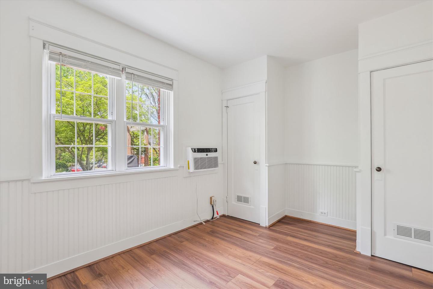 3733 GUNSTON RD, ALEXANDRIA, Virginia 22302, 2 Bedrooms Bedrooms, ,1 BathroomBathrooms,Residential,For sale,3733 GUNSTON RD,VAAX2044460 MLS # VAAX2044460