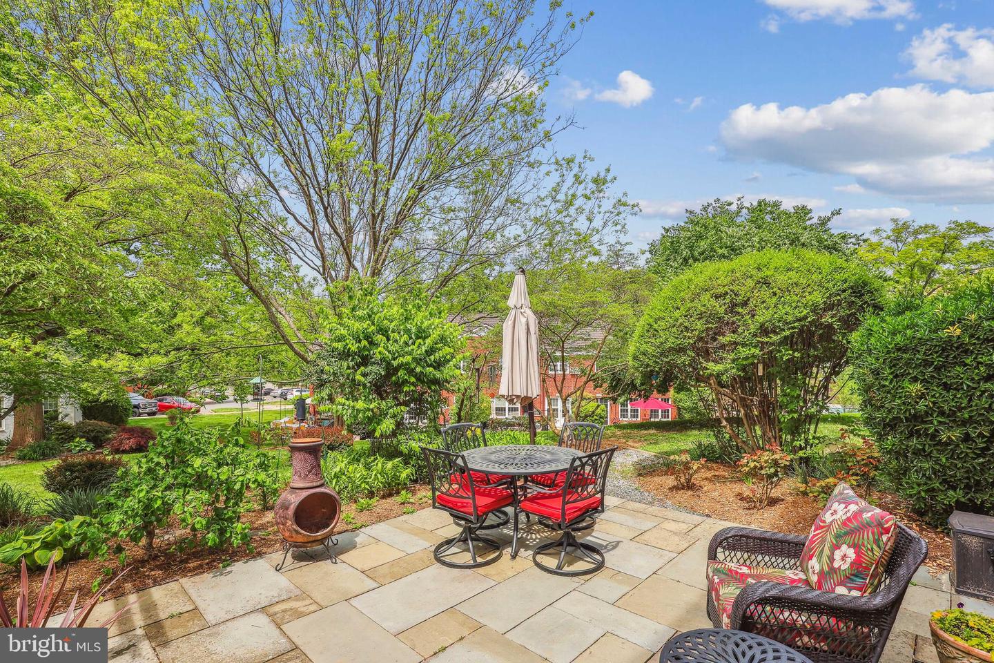 3733 GUNSTON RD, ALEXANDRIA, Virginia 22302, 2 Bedrooms Bedrooms, ,1 BathroomBathrooms,Residential,For sale,3733 GUNSTON RD,VAAX2044460 MLS # VAAX2044460