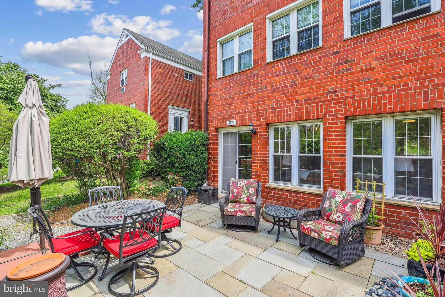 3733 GUNSTON RD, ALEXANDRIA, Virginia 22302, 2 Bedrooms Bedrooms, ,1 BathroomBathrooms,Residential,For sale,3733 GUNSTON RD,VAAX2044460 MLS # VAAX2044460