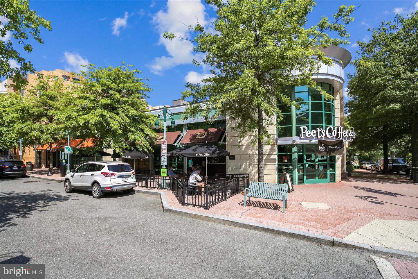 3733 GUNSTON RD, ALEXANDRIA, Virginia 22302, 2 Bedrooms Bedrooms, ,1 BathroomBathrooms,Residential,For sale,3733 GUNSTON RD,VAAX2044460 MLS # VAAX2044460