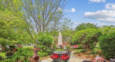 3733 GUNSTON RD, ALEXANDRIA, Virginia 22302, 2 Bedrooms Bedrooms, ,1 BathroomBathrooms,Residential,For sale,3733 GUNSTON RD,VAAX2044460 MLS # VAAX2044460