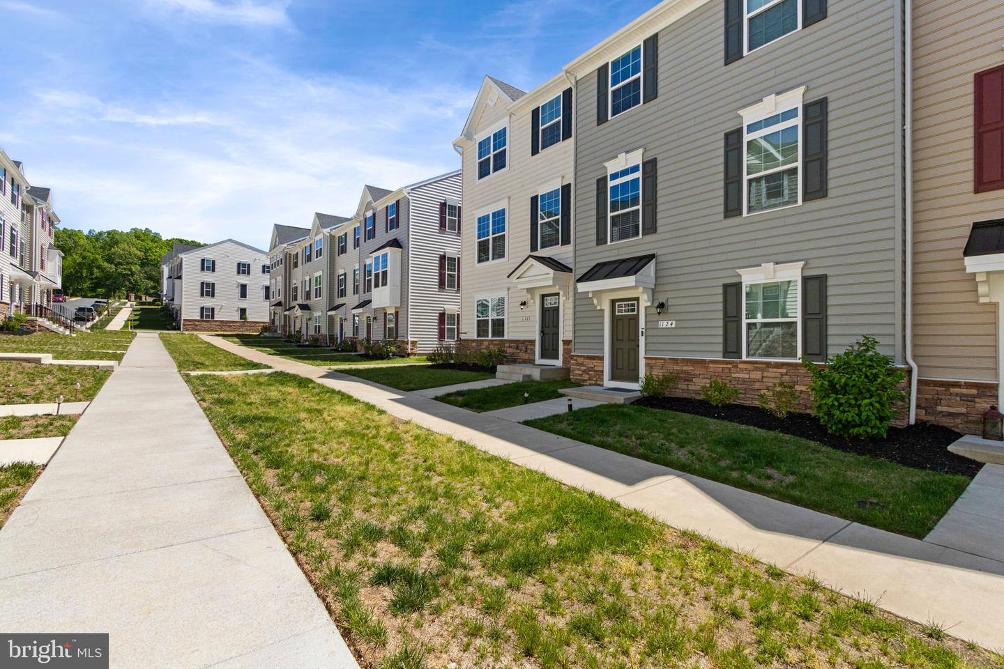 1126 DOVETAIL CIR, FREDERICKSBURG, Virginia 22401, 4 Bedrooms Bedrooms, ,3 BathroomsBathrooms,Residential,For sale,1126 DOVETAIL CIR,VAFB2008042 MLS # VAFB2008042