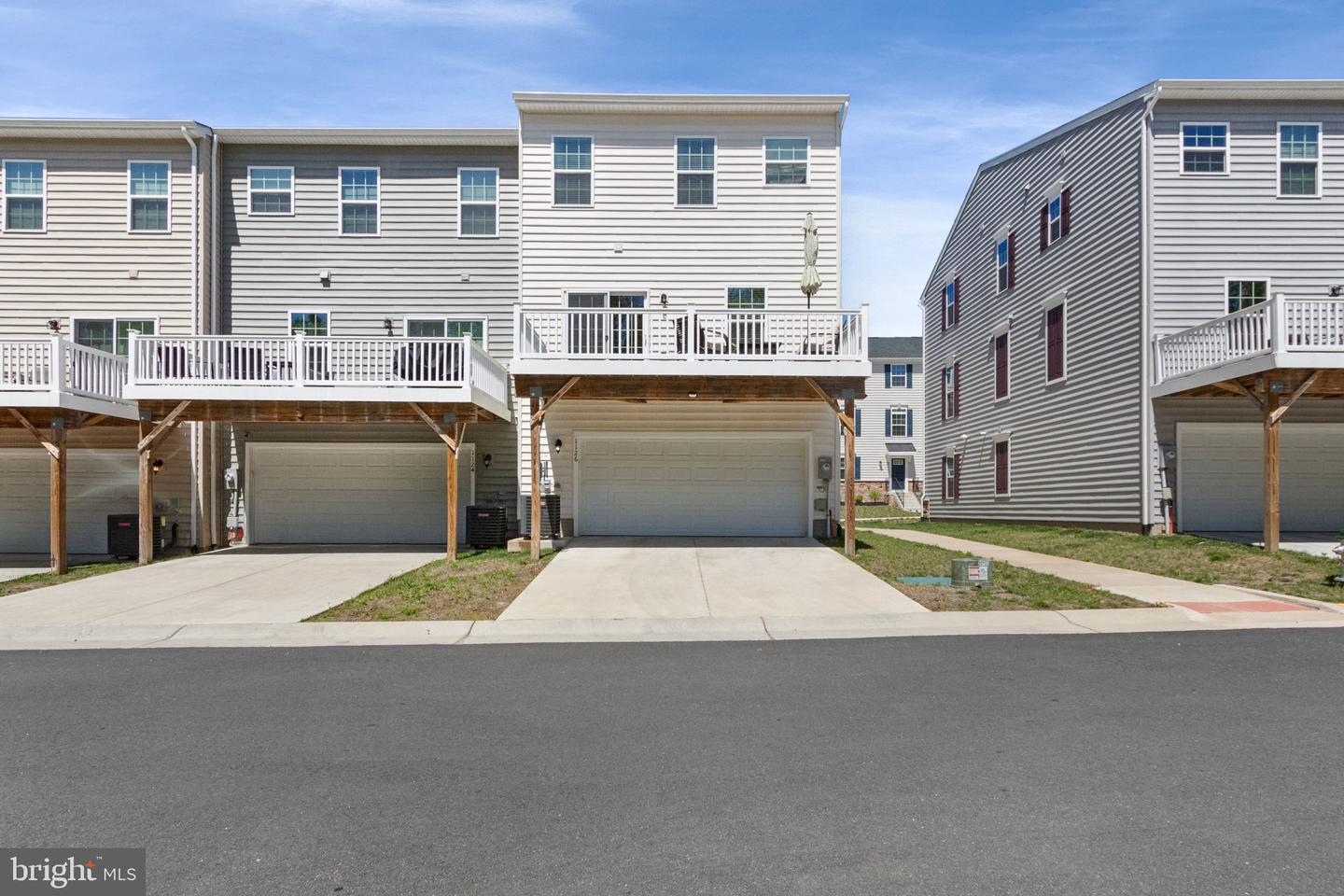 1126 DOVETAIL CIR, FREDERICKSBURG, Virginia 22401, 4 Bedrooms Bedrooms, ,3 BathroomsBathrooms,Residential,For sale,1126 DOVETAIL CIR,VAFB2008042 MLS # VAFB2008042