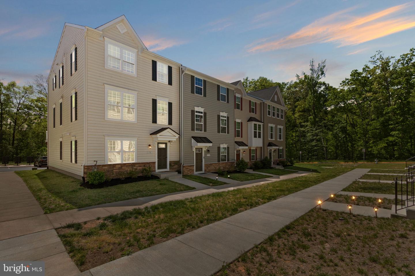 1126 DOVETAIL CIR, FREDERICKSBURG, Virginia 22401, 4 Bedrooms Bedrooms, ,3 BathroomsBathrooms,Residential,For sale,1126 DOVETAIL CIR,VAFB2008042 MLS # VAFB2008042